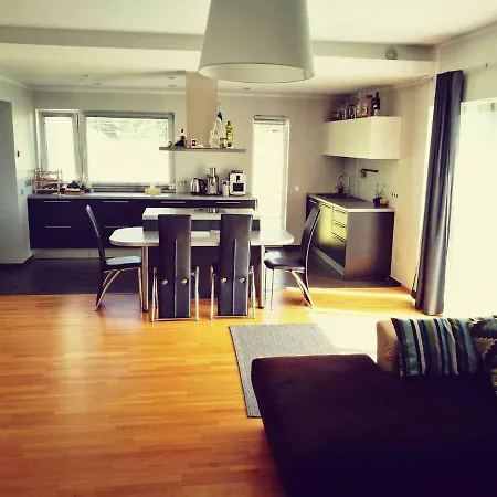 Salutahe 7c House 度假居 *